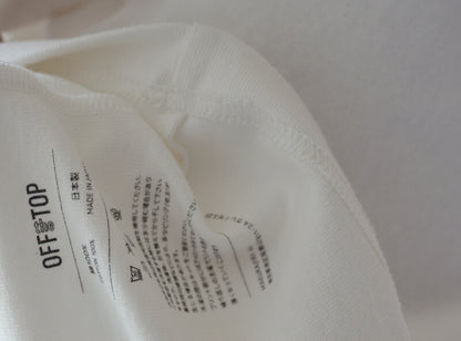 透けない10ozの肉厚な白生地の質感と素材のアップ